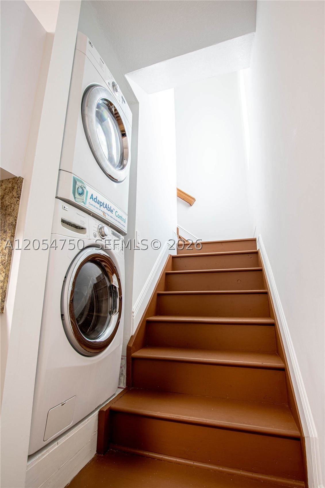 PAUL MARKS SUB - Residential Lease