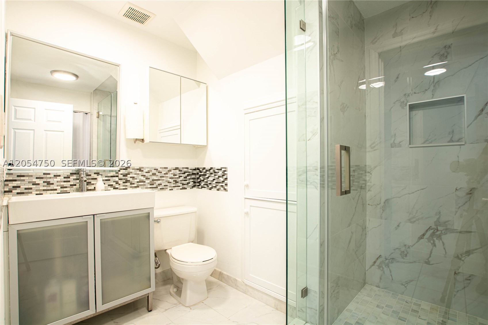 PAUL MARKS SUB - Residential Lease