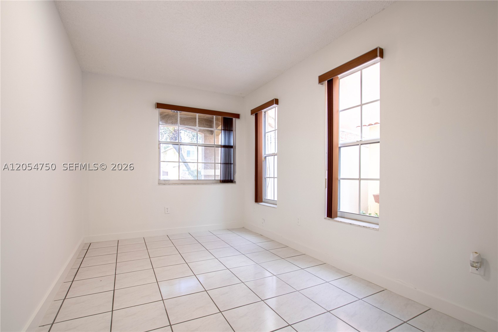 PAUL MARKS SUB - Residential Lease