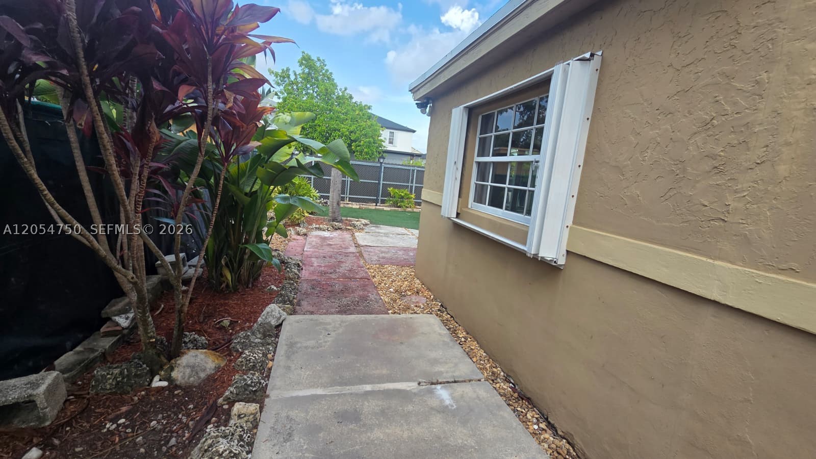 PAUL MARKS SUB - Residential Lease