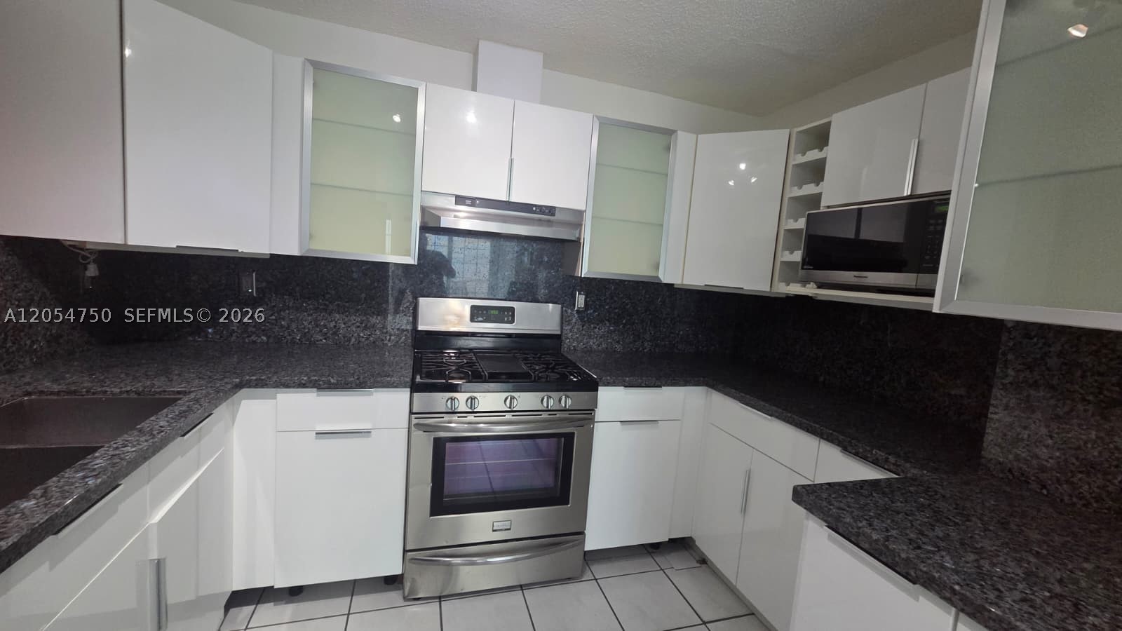 PAUL MARKS SUB - Residential Lease