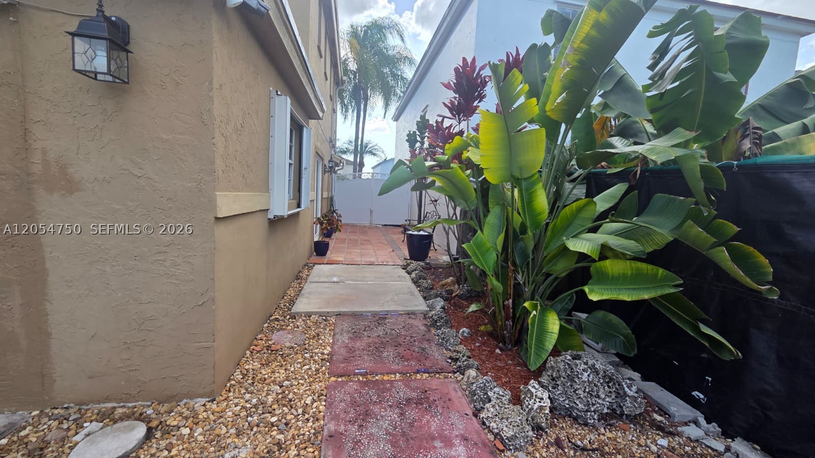 PAUL MARKS SUB - Residential Lease