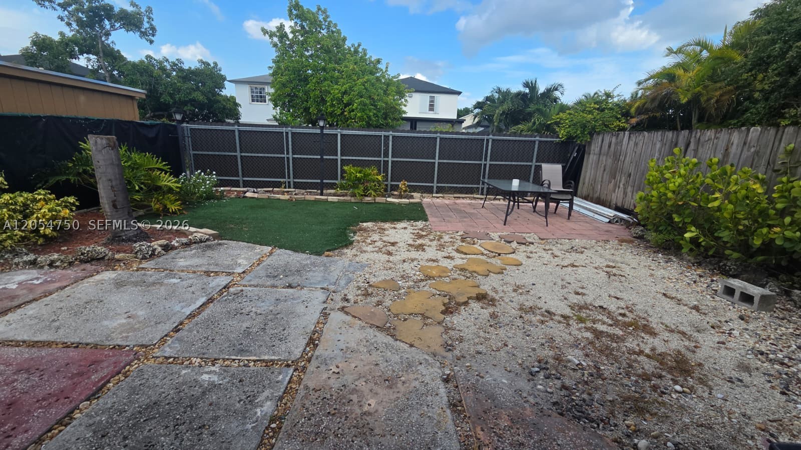 PAUL MARKS SUB - Residential Lease