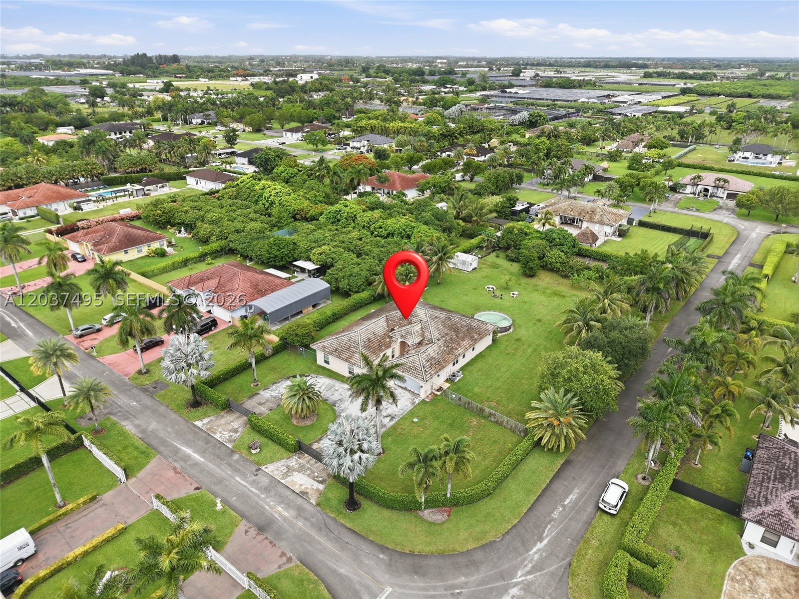 SOUTH KENDALL ESTATES - Residential