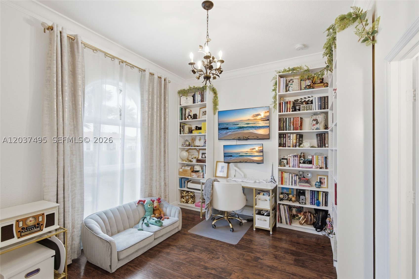 SOUTH KENDALL ESTATES - Residential