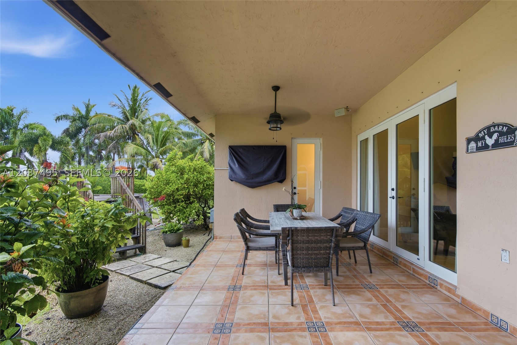 SOUTH KENDALL ESTATES - Residential