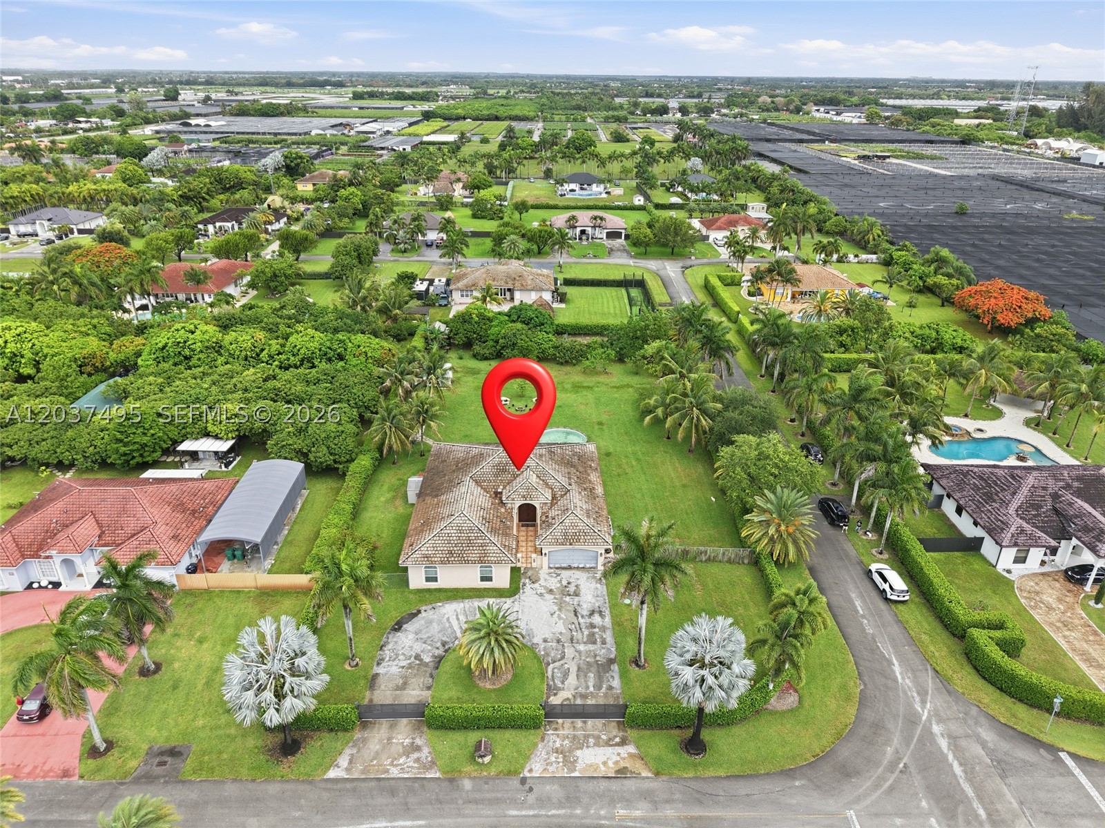 SOUTH KENDALL ESTATES - Residential