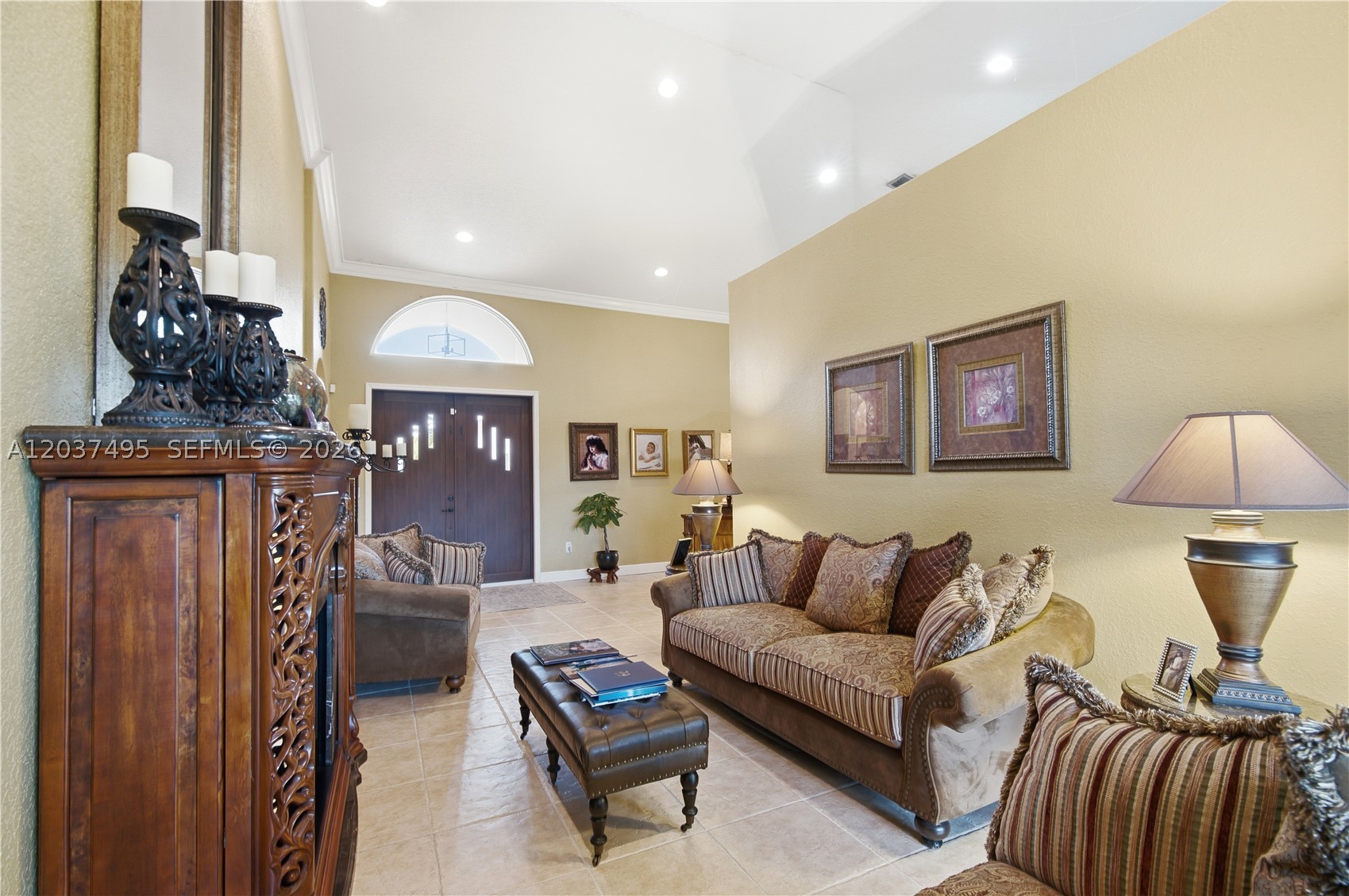 SOUTH KENDALL ESTATES - Residential