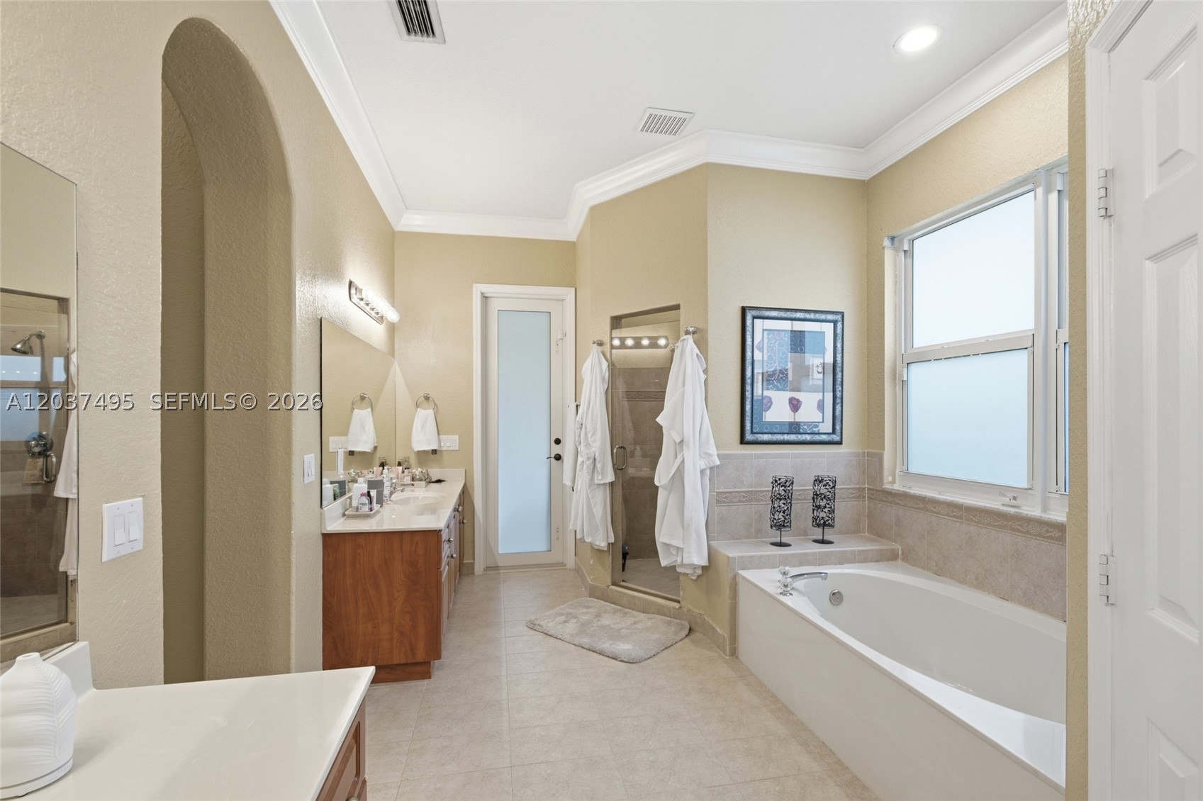 SOUTH KENDALL ESTATES - Residential