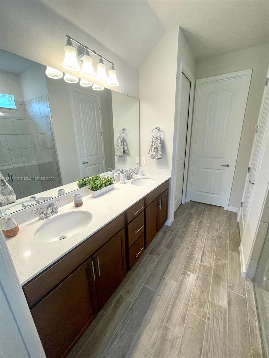 2840 - Residential Lease