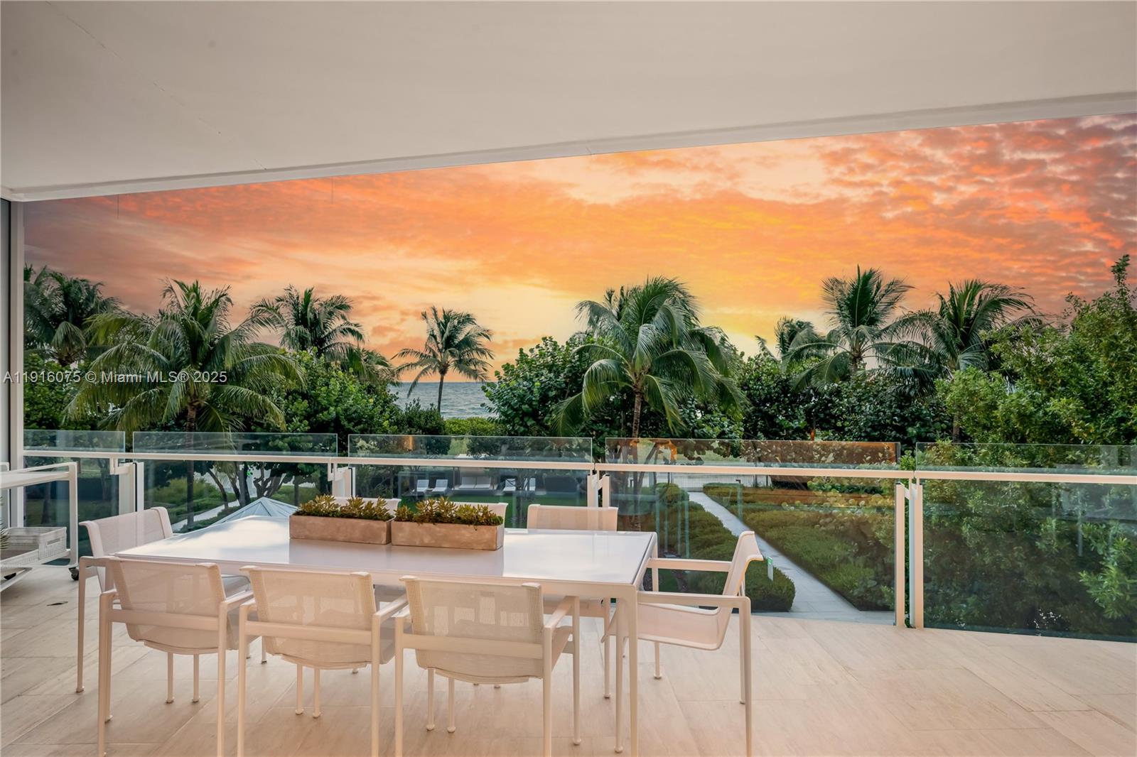 SURF CLUB CONDO - Residential