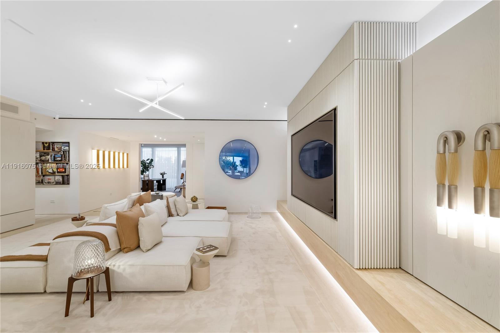 SURF CLUB CONDO - Residential