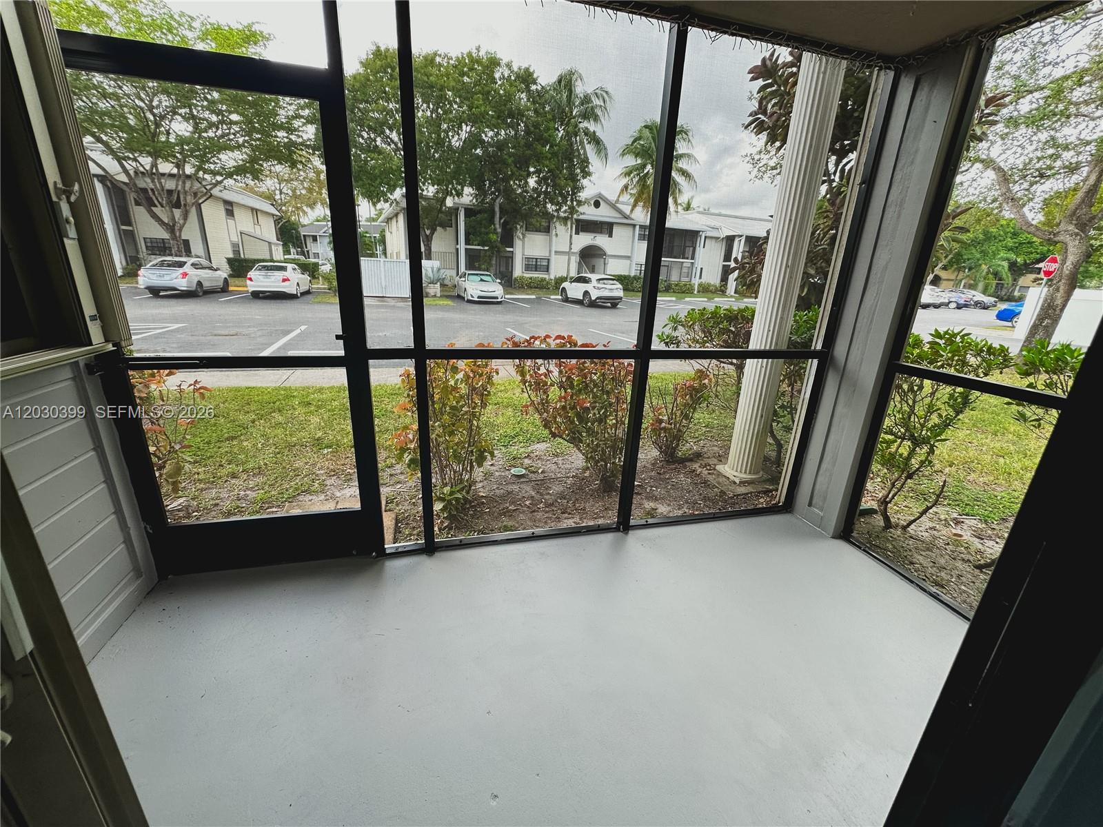 CARMEL CALIFORNIA CLUB CO - Residential Lease
