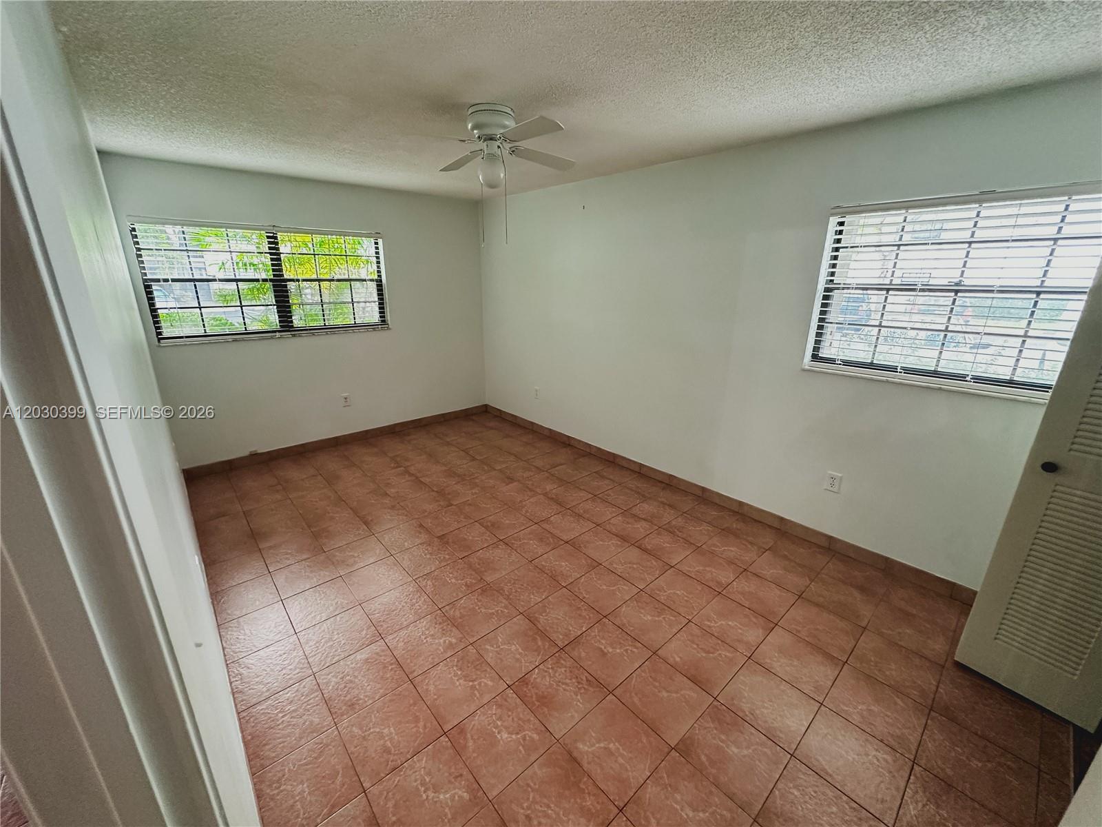 CARMEL CALIFORNIA CLUB CO - Residential Lease