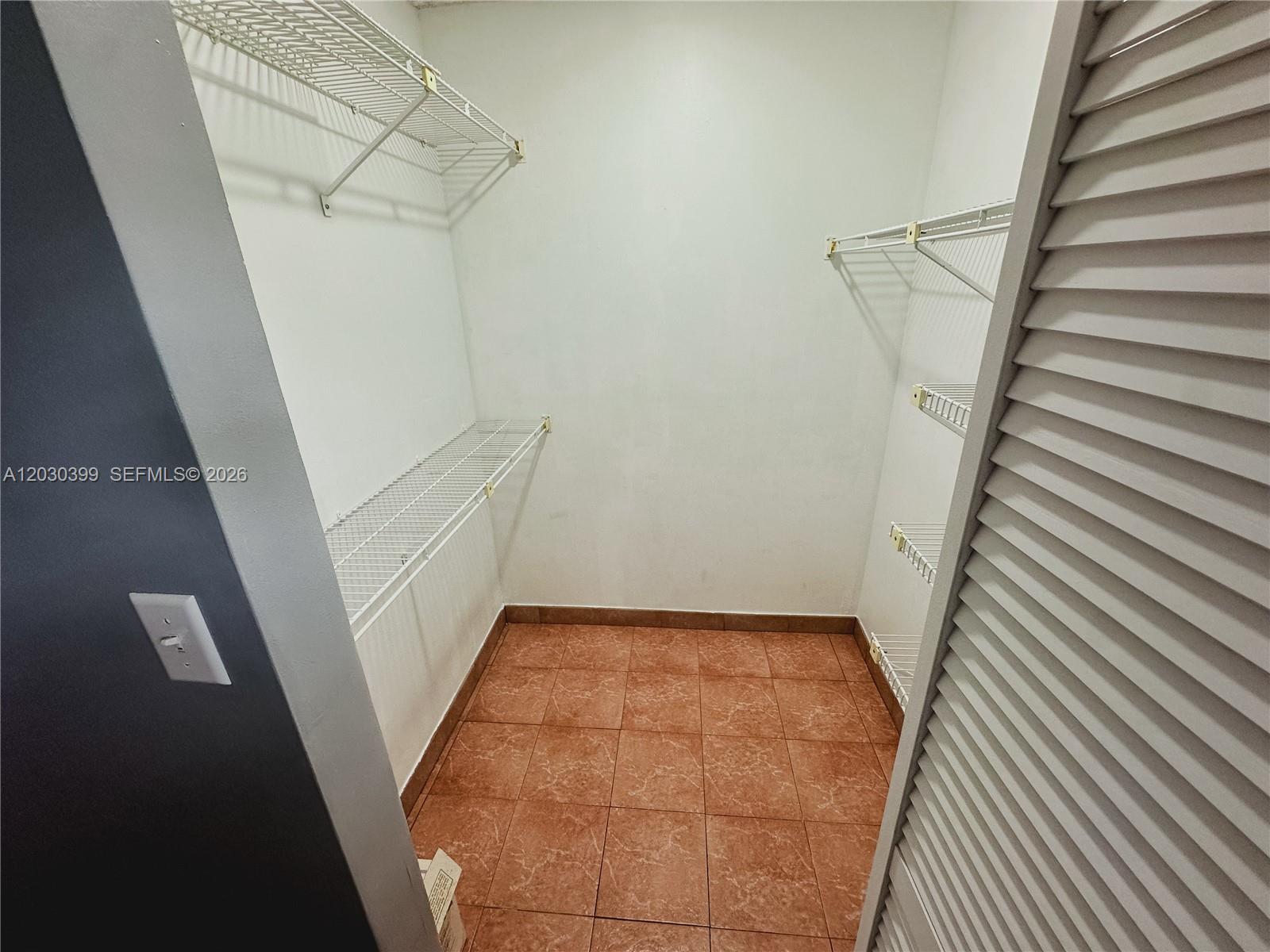 CARMEL CALIFORNIA CLUB CO - Residential Lease