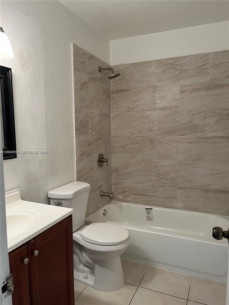 VENETIAN PALMS CONDO - Residential
