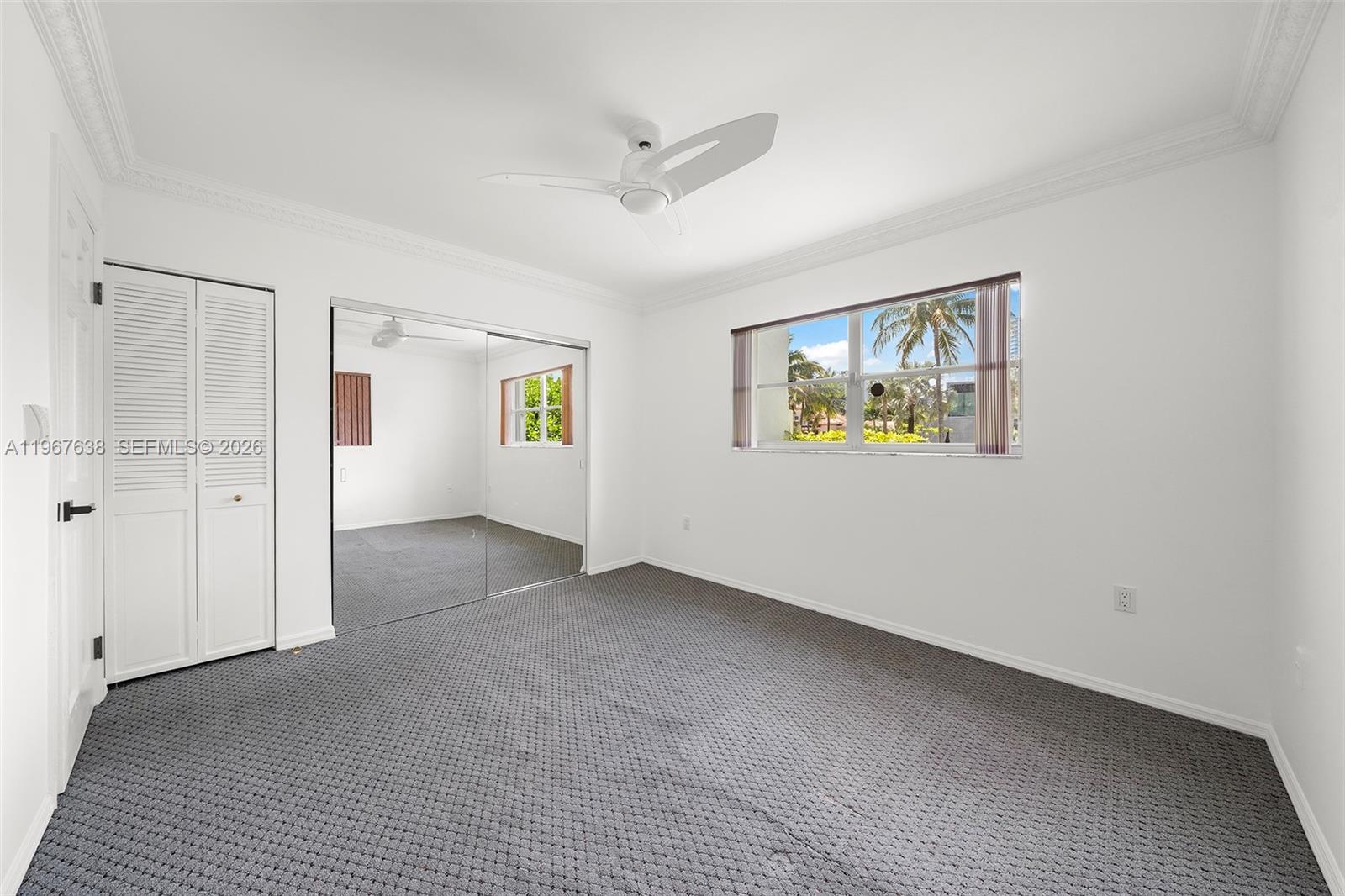 GOLDEN BEACH SEC E - Residential