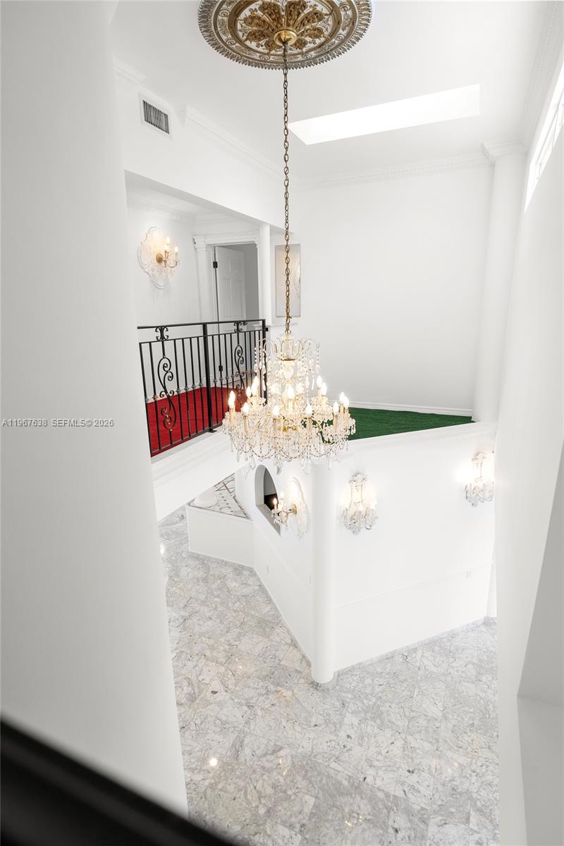 GOLDEN BEACH SEC E - Residential