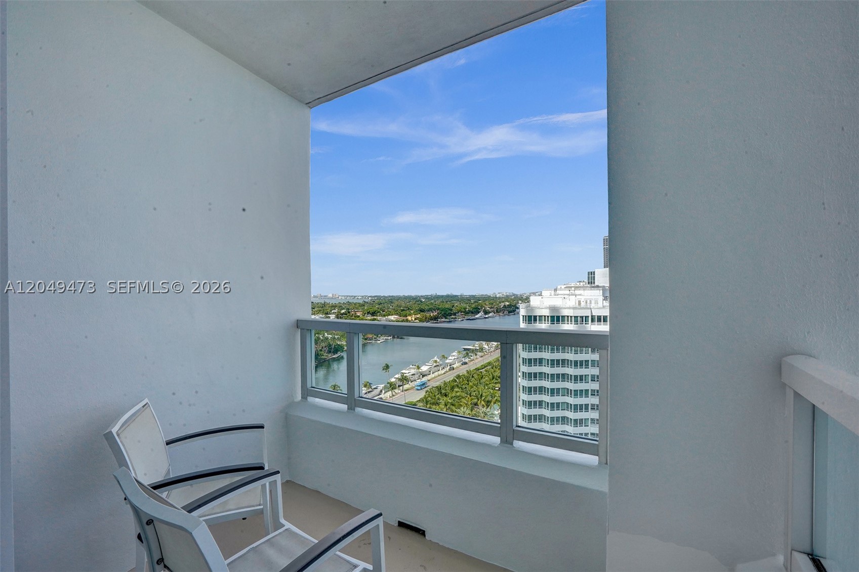 FONTAINEBLEAU II CONDO - Residential Lease