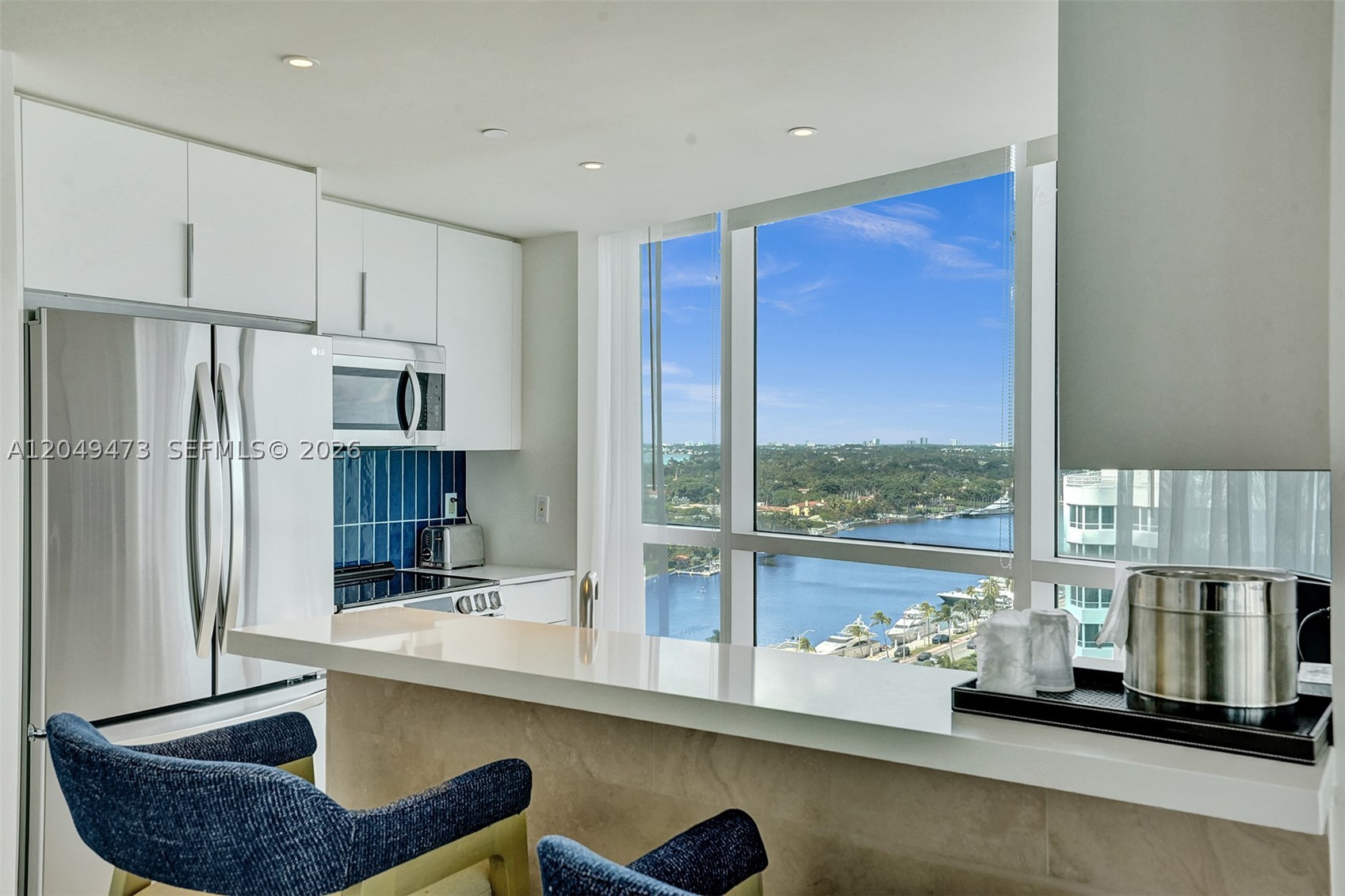 FONTAINEBLEAU II CONDO - Residential Lease