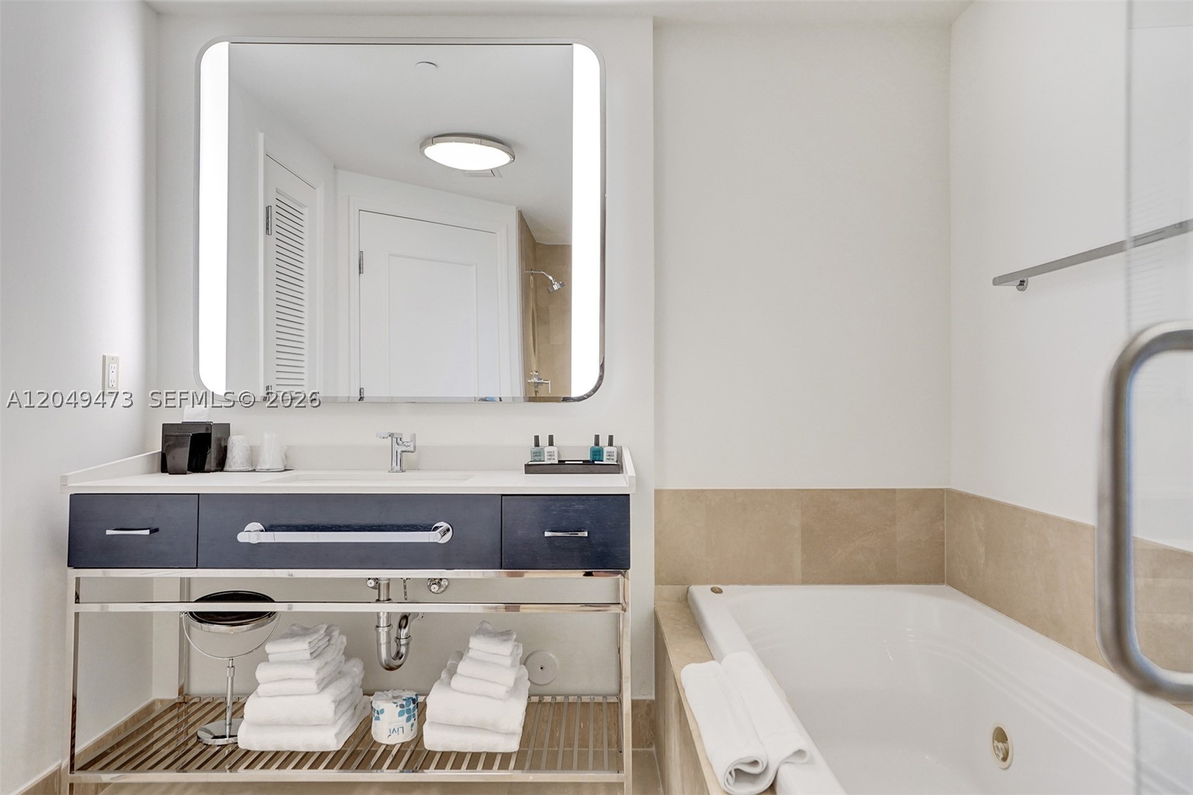 FONTAINEBLEAU II CONDO - Residential Lease