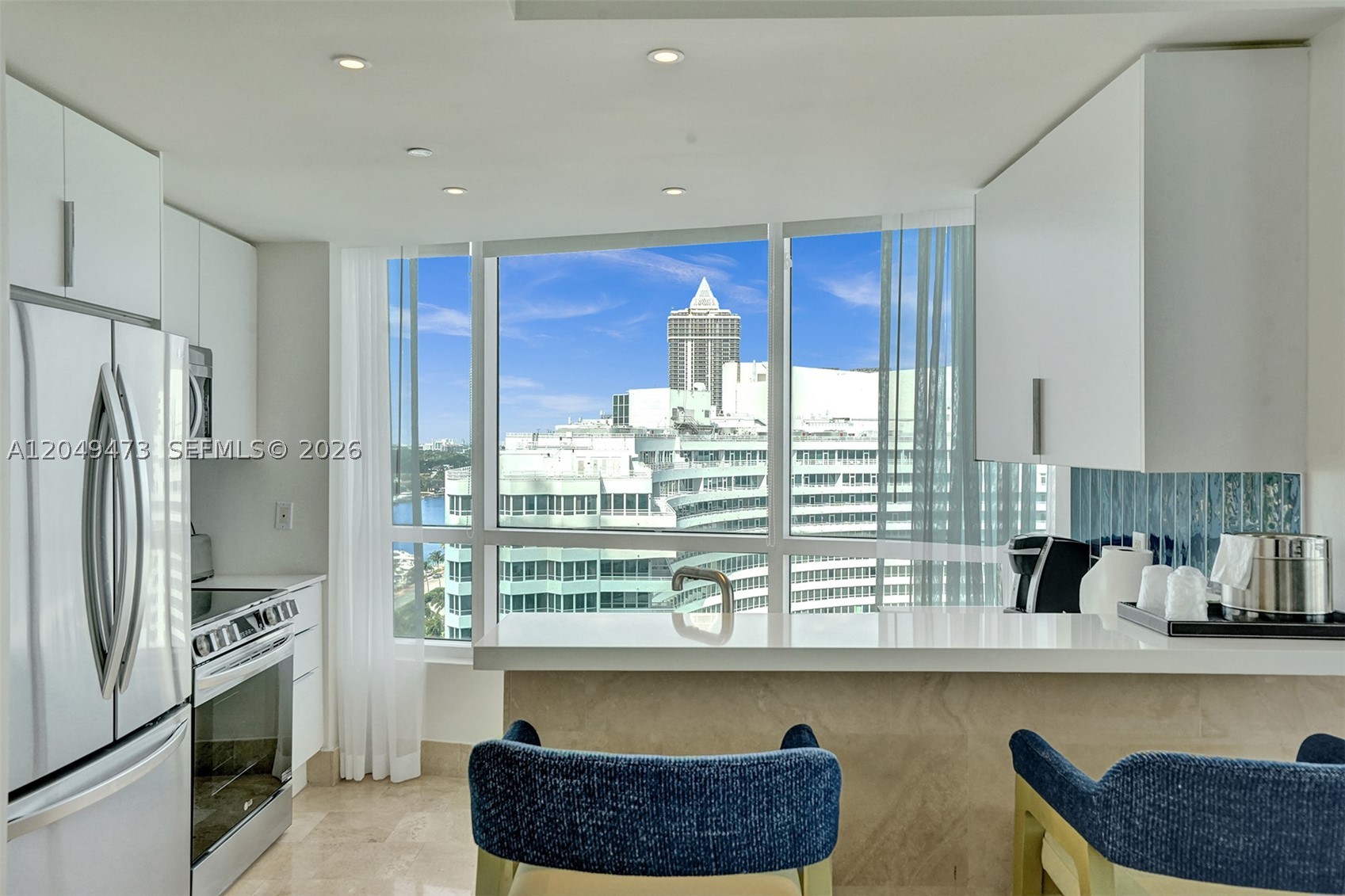 FONTAINEBLEAU II CONDO - Residential Lease