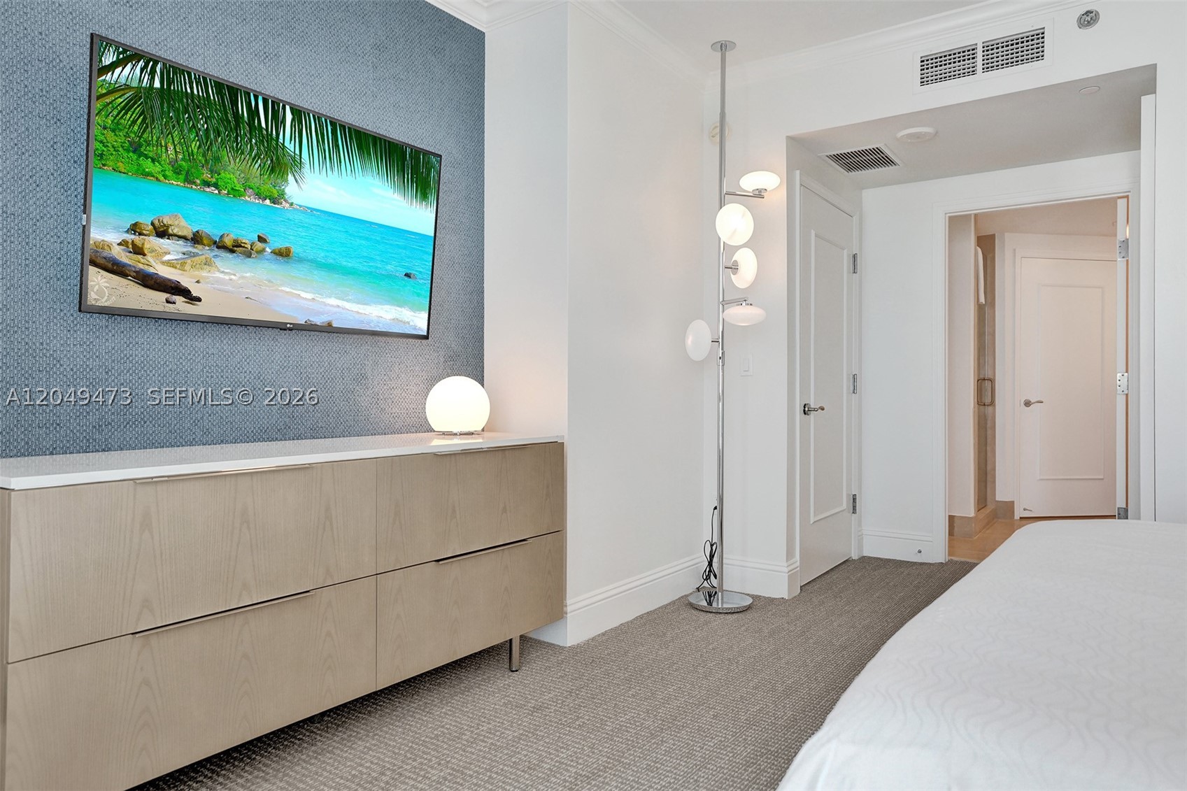 FONTAINEBLEAU II CONDO - Residential Lease