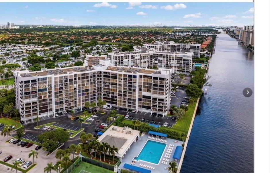 TOWERS OF OCEANVIEW SOUTH - Residential