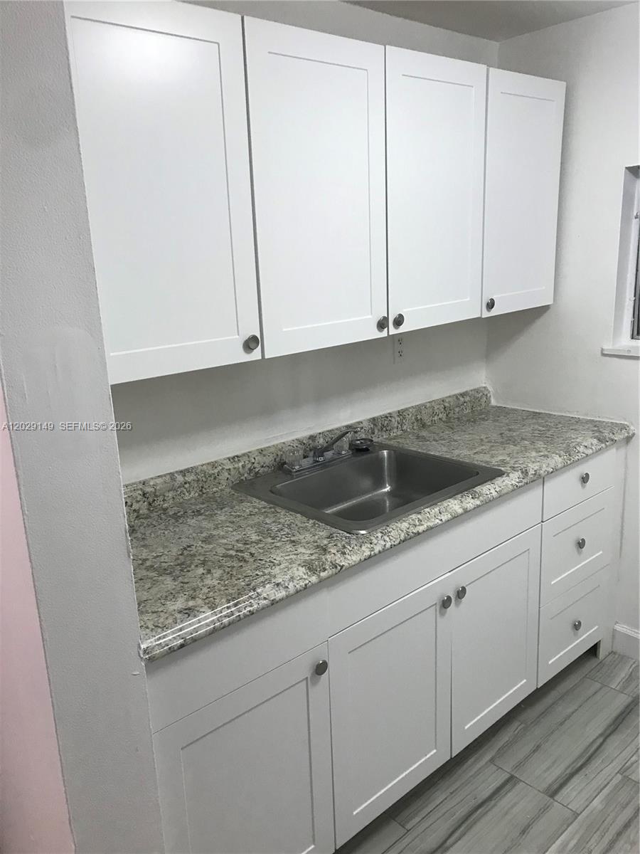 CENTRAL MANOR SEC 1 - Residential Lease