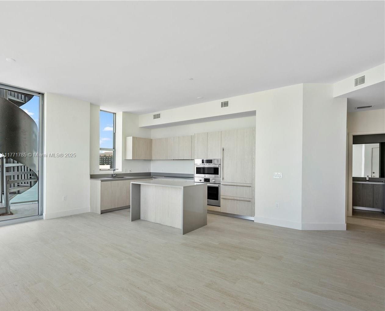 4010 SOUTH OCEAN CONDO - Residential