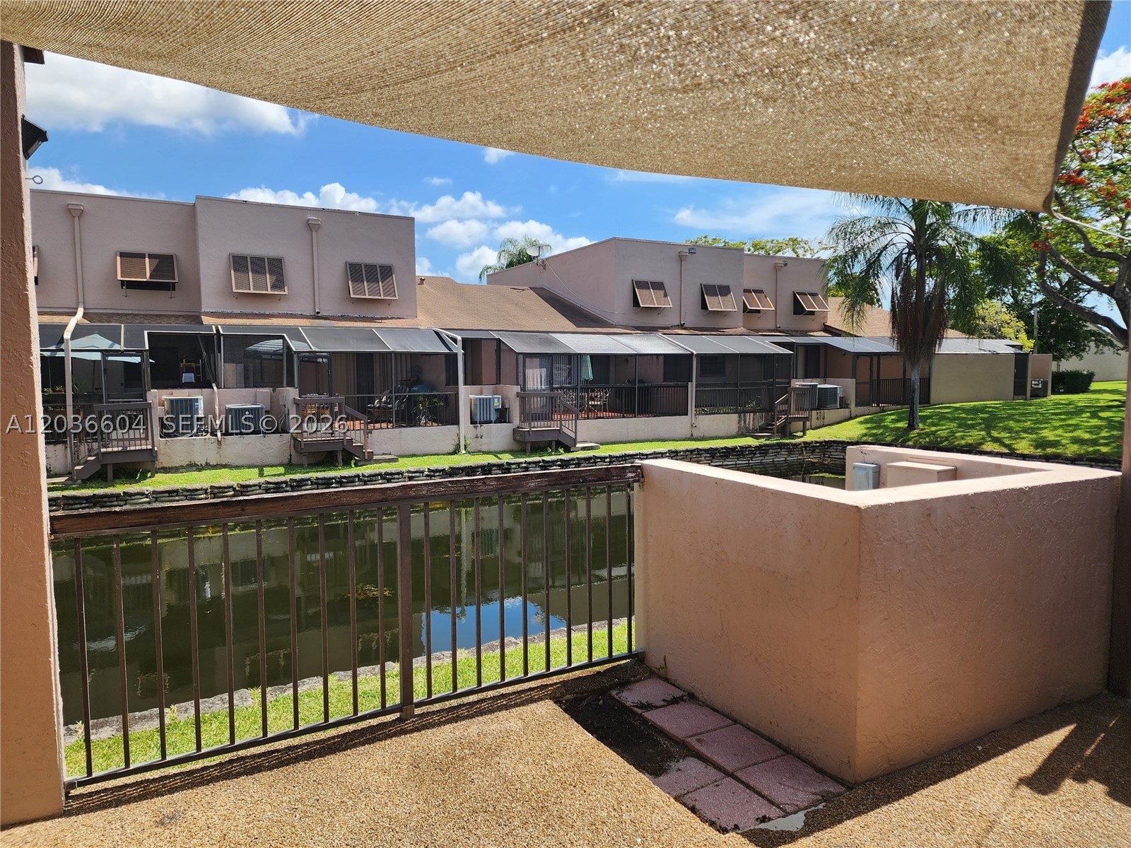 PEMBROKE LAKES SECTION SE - Residential Lease