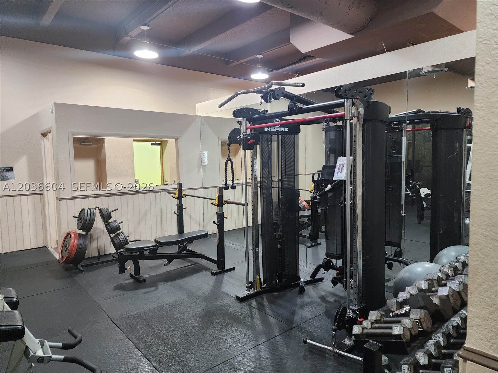 PEMBROKE LAKES SECTION SE - Residential Lease
