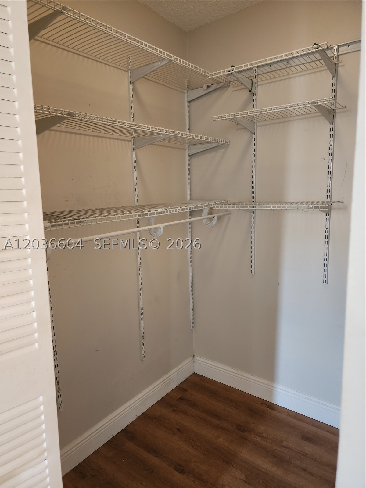 PEMBROKE LAKES SECTION SE - Residential Lease