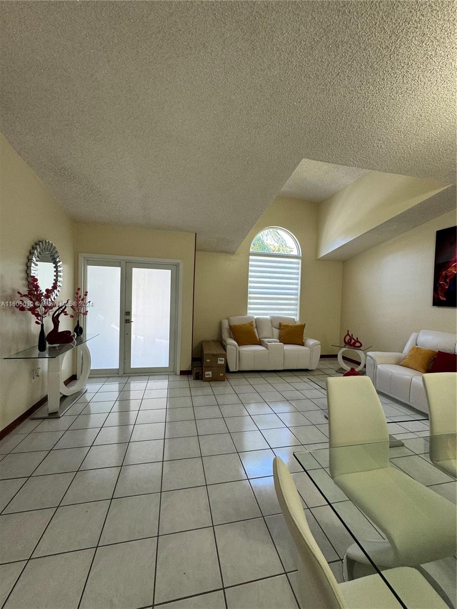 FOREST VIEW SUB - Residential Lease