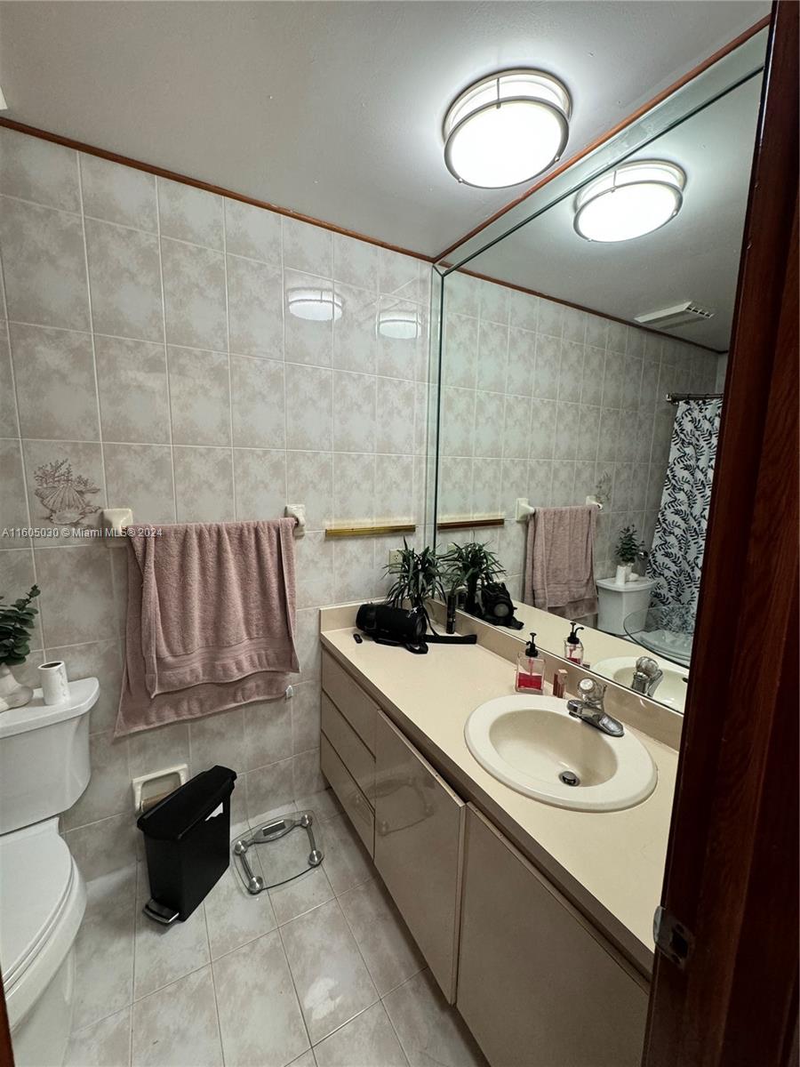 FOREST VIEW SUB - Residential Lease