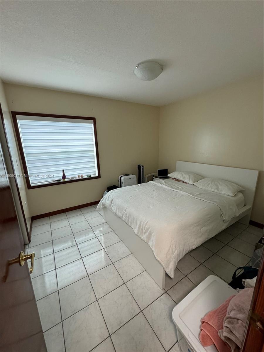 FOREST VIEW SUB - Residential Lease