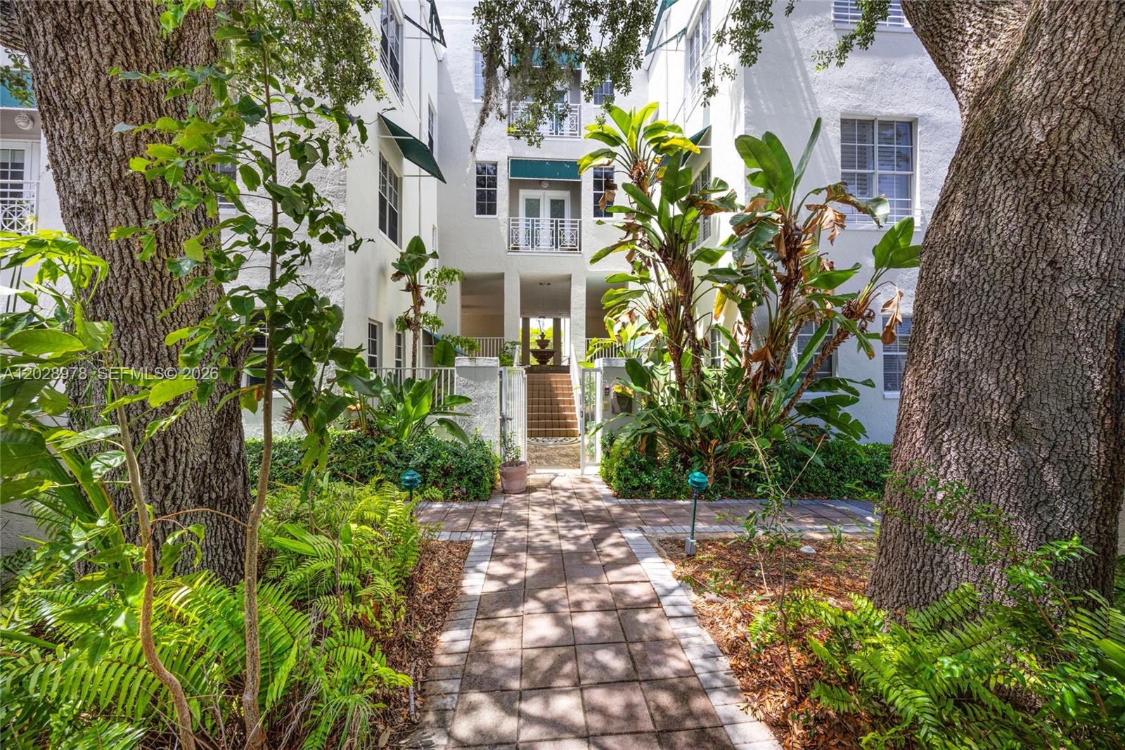 THE FOUNTAINS OF SO MIAMI - Residential