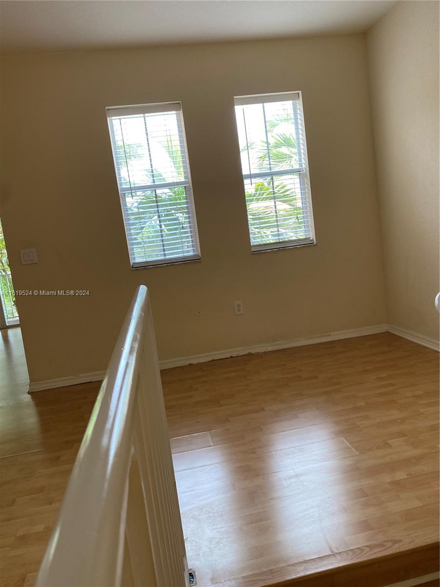 THE COURTS AT DORAL ISLES - Residential Lease