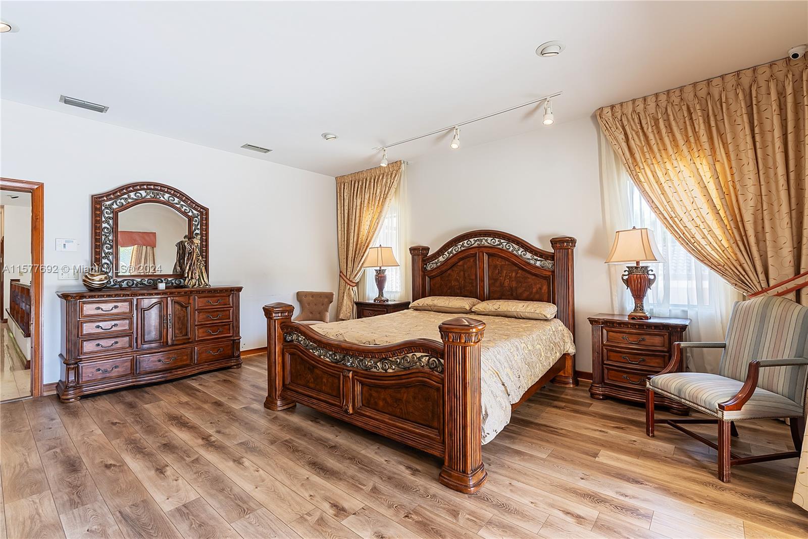 COCOPLUM SEC 1 - Residential