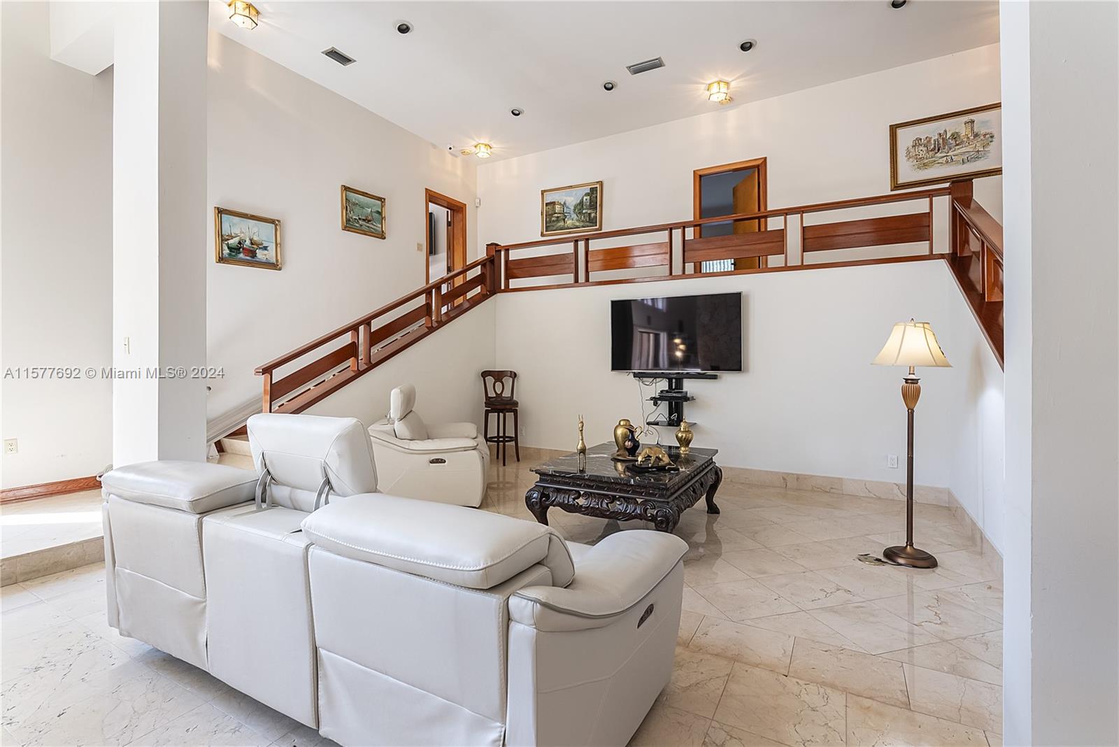 COCOPLUM SEC 1 - Residential