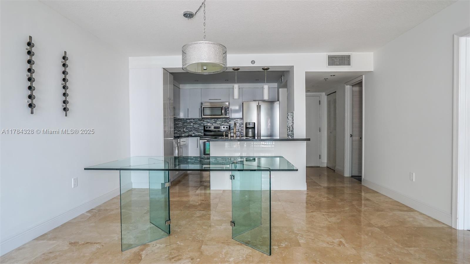 THE CLUB AT BRICKELL BAY - Residential Lease