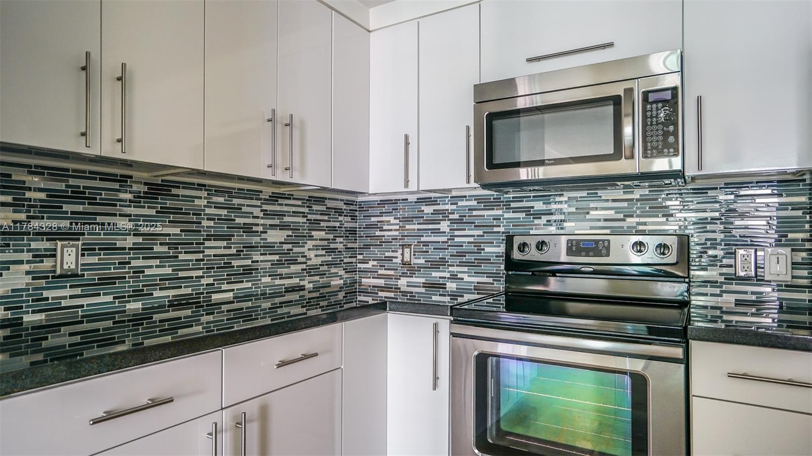 THE CLUB AT BRICKELL BAY - Residential Lease
