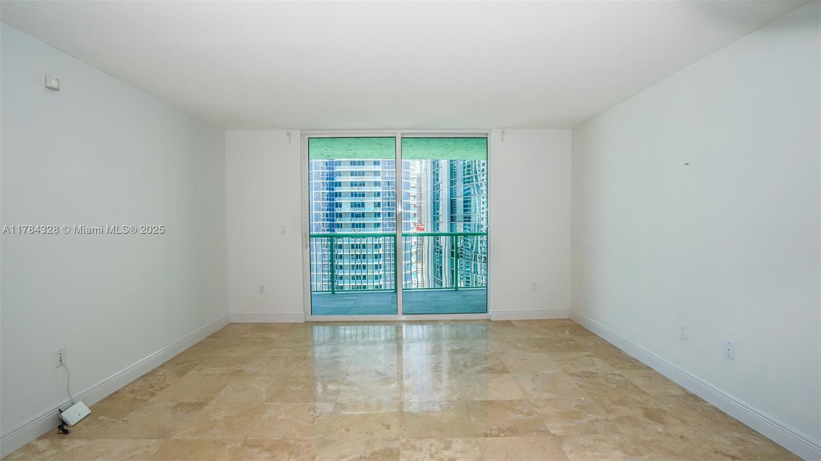 THE CLUB AT BRICKELL BAY - Residential Lease