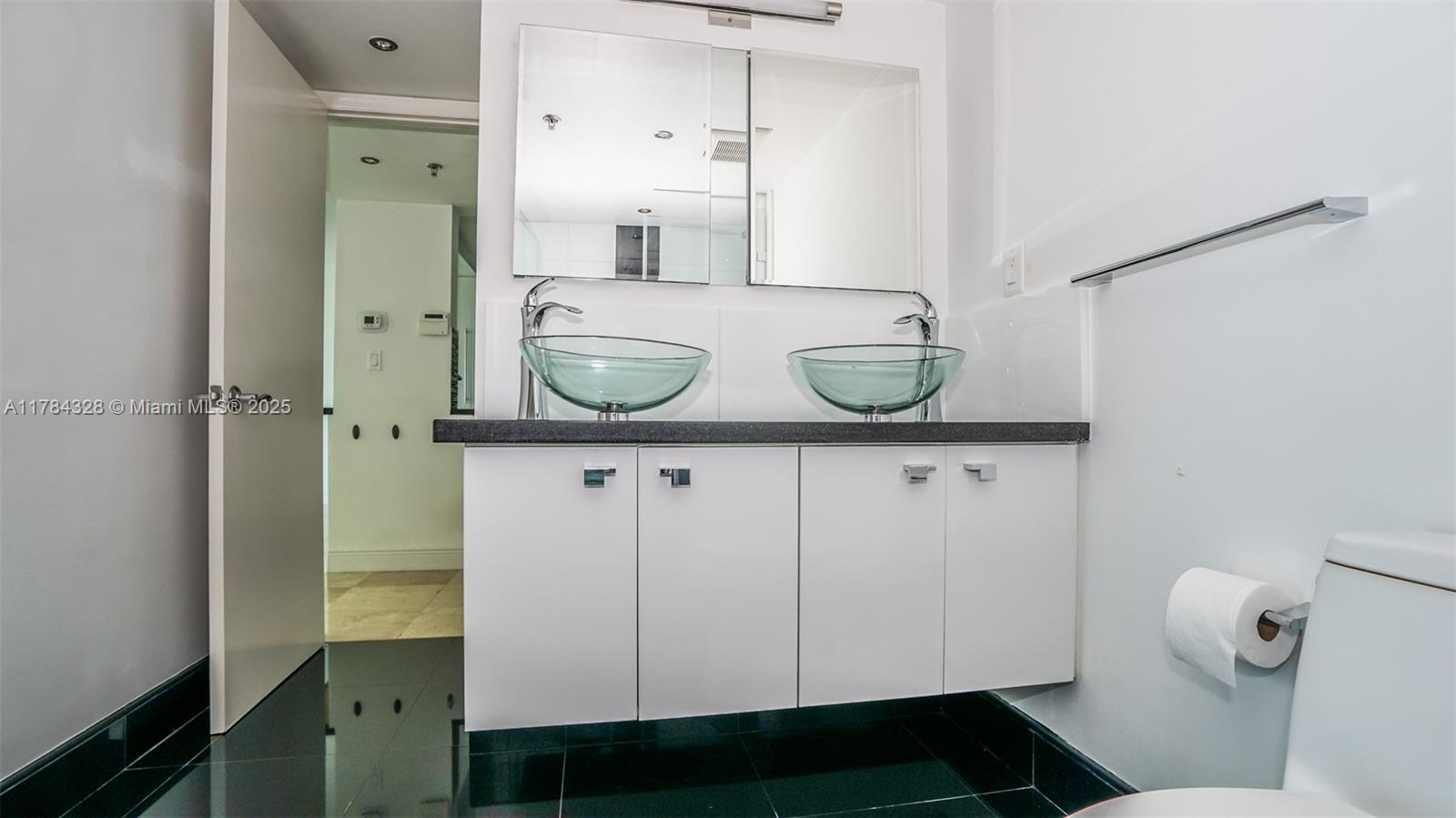 THE CLUB AT BRICKELL BAY - Residential Lease