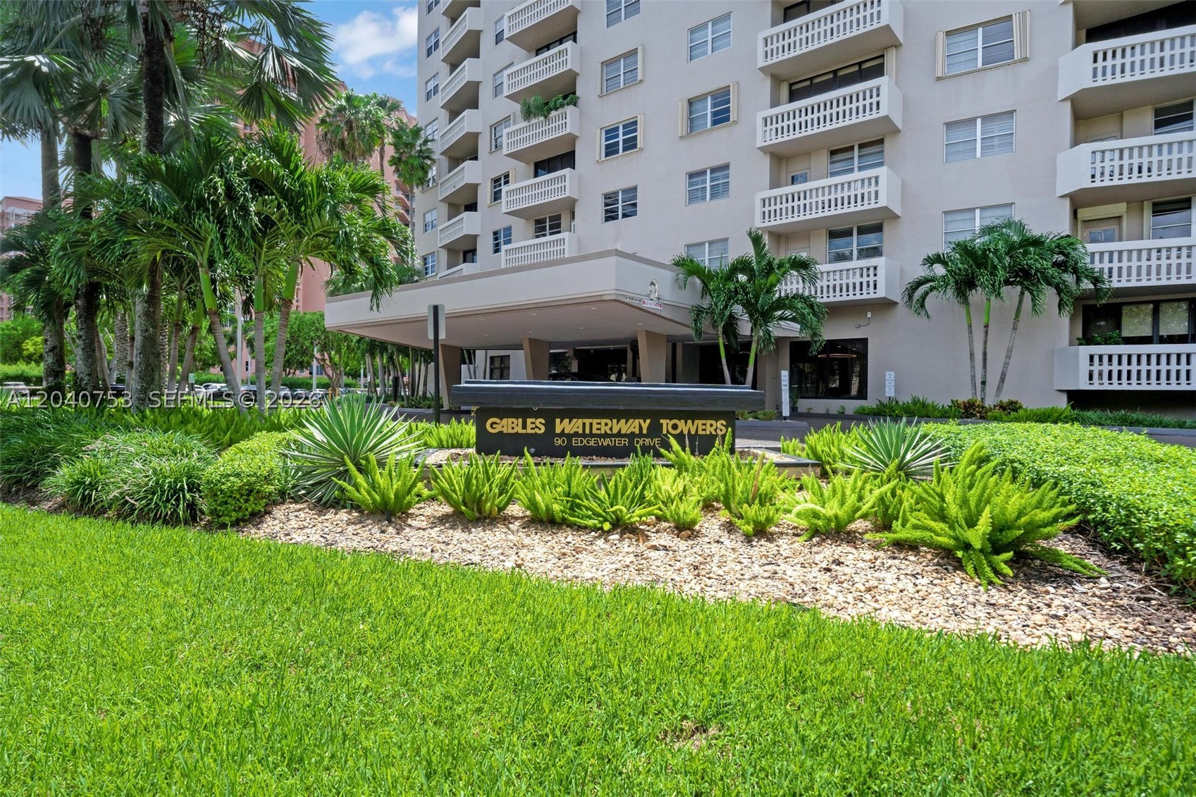 GABLES WATERWAY TOWERS CO - Residential