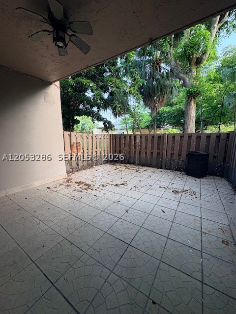 PARK LAKE VILG CONDO PHS - Residential Lease