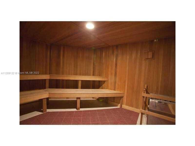 VIZCAYNE NORTH CONDO - Residential Lease