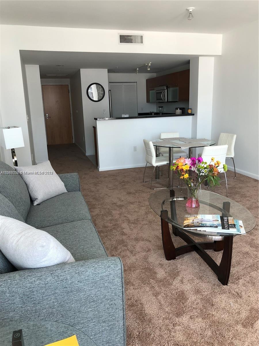 VIZCAYNE NORTH CONDO - Residential Lease
