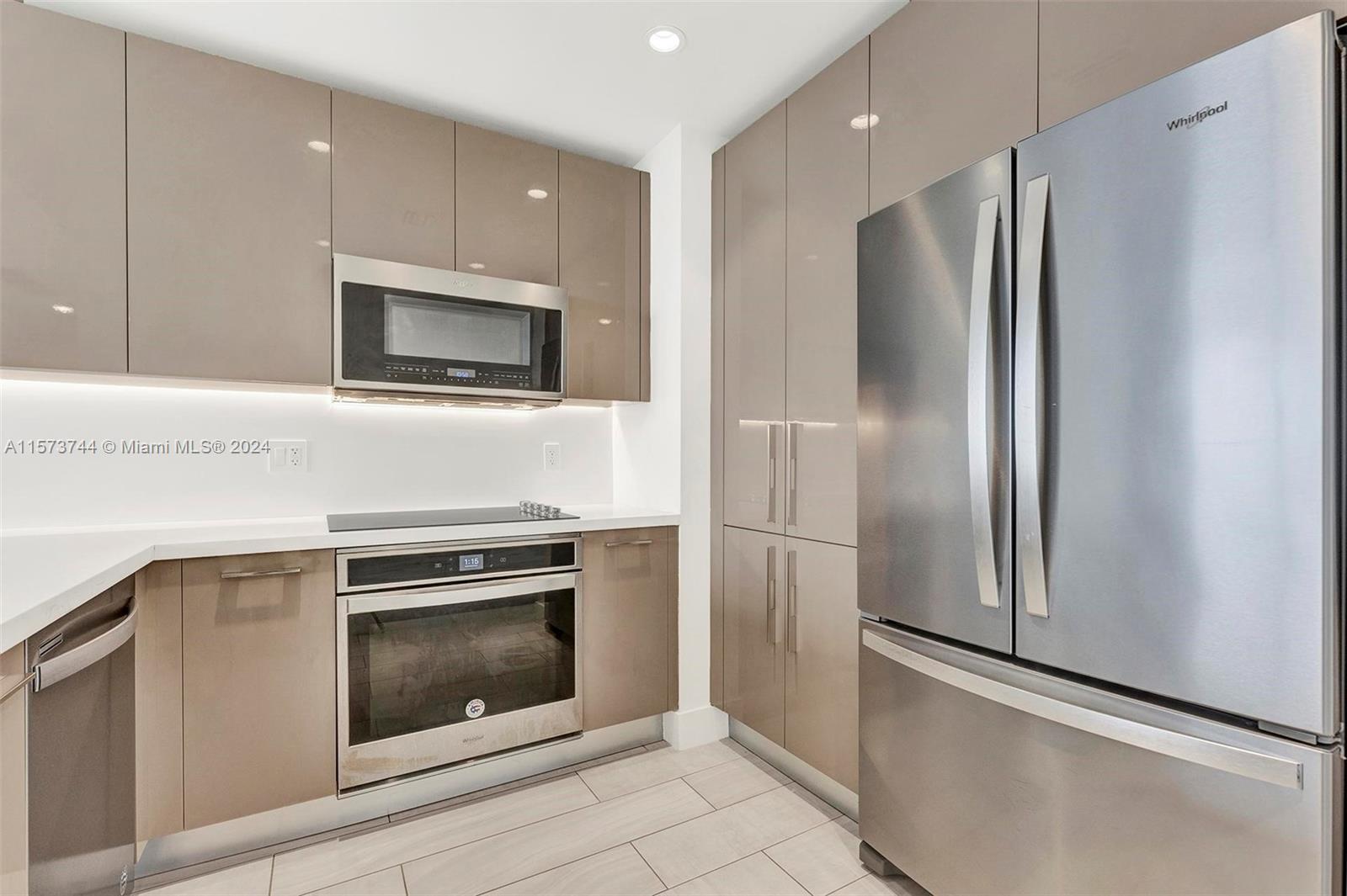 METROPICA NORTH TOWER ONE - Residential Lease