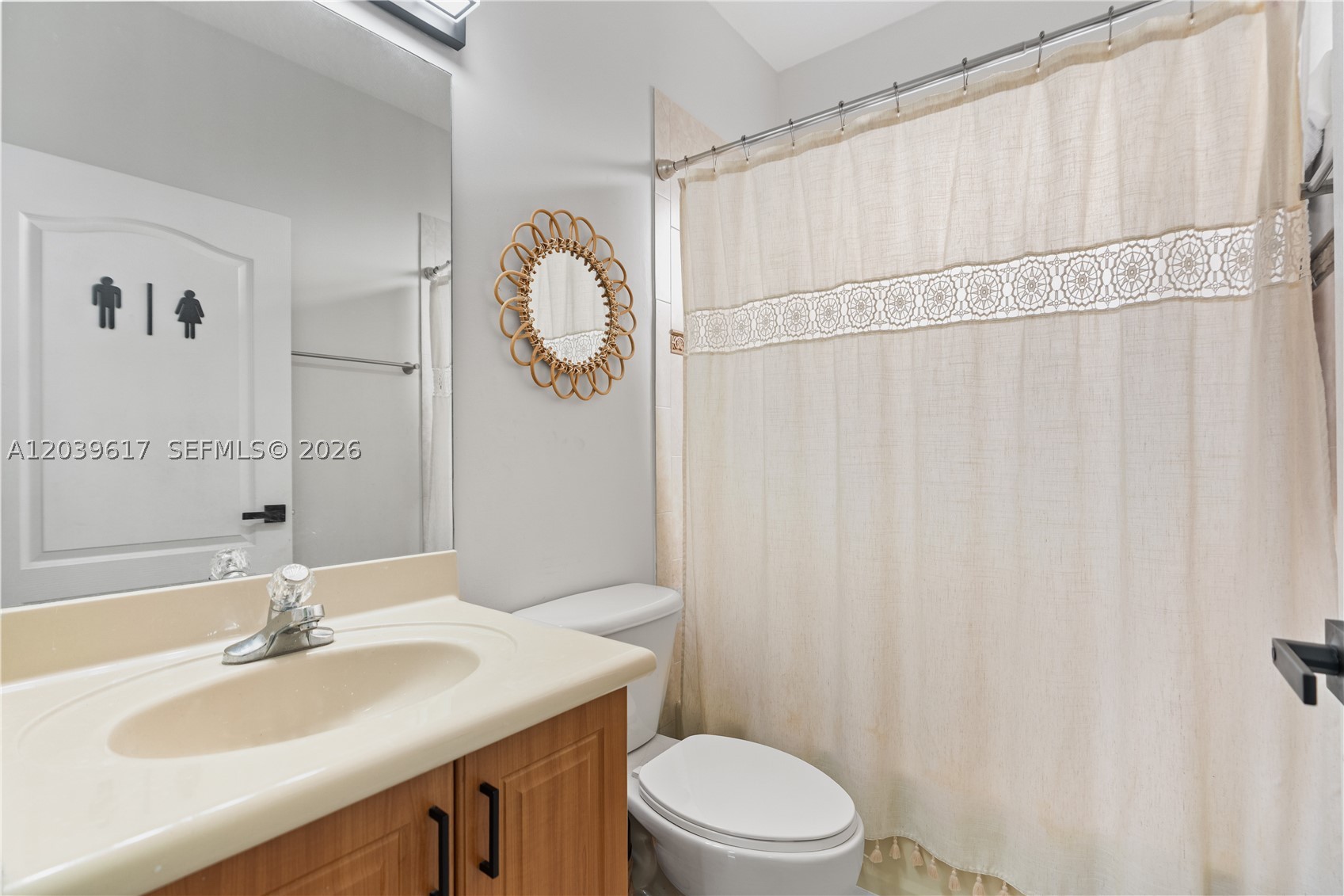 ISLANDS AT DORAL NORTHWES - Residential